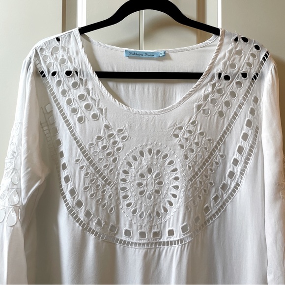 SOLITAIRE women's size medium white eyelet bathing suit cover - Picture 2 of 5